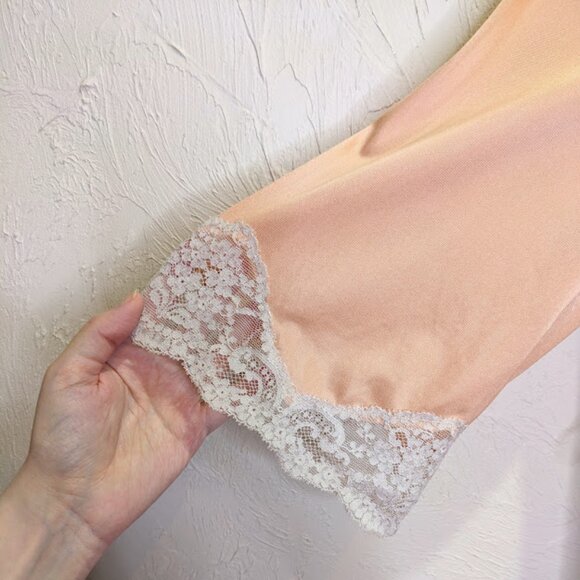 Vintage Midcentury Mod Peach Robe Size Small Retro Bell Sleeve Boho Duster - Picture 4 of 5
